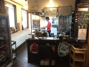 CRAFT BEER BASE�i�x�[�X�j�̃J�E���^�[��TAP