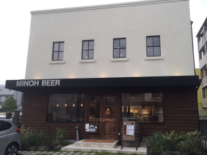 MINOH BEER WAREHOUSE�i�݂̂��r�[���E�F�A�n�E�X�j