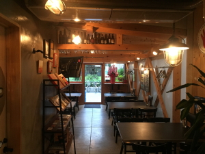 �����x�N���t�g�r�A�H��dig beer baR�i�f�B�O�r�A�o�[���j�̓X��