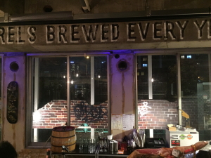 BEER BELLY�i�r�A�x���[�j�̃J�E���^�[