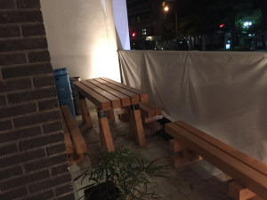 SMOKE HOUSE APE�i�X���[�N�n�E�X�G�C�v�j�̃e���X��