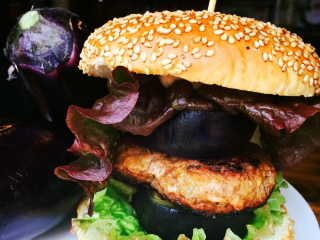 LONE STAR�i�����X�^�[�j�̃n���o�[�K�[