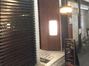 Tap beer club VEND�i���F���h�j�̗��ĊŔ�