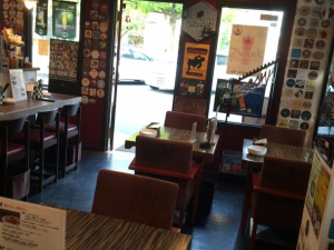 Beer��Cafe Hafen�i�n�[�t�F���j�̃e�[�u��