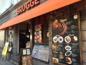 �aeer Cafe de BRUGGE�i�r�A �J�t�F �h �u���[�W���j�̊O�ςQ