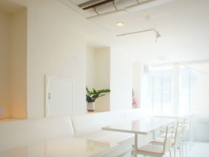 PUB karr�i�J�[�j�̓X��