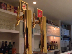 PUB karr�i�J�[�j�r�[��TAP