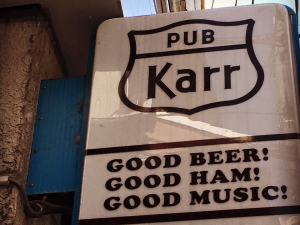 PUB karr�i�J�[�j�̊Ŕ�