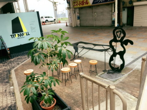 NEST craftbeer&coffee�i�l�X�g�j�̊O�ςQ