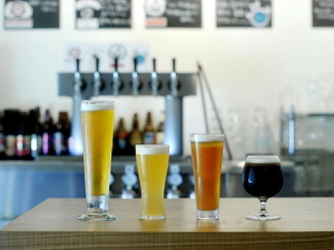 NEST craftbeer&coffee�i�l�X�g�j