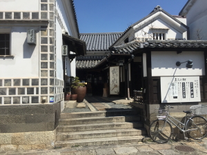 ���R�n�r�[���s��@���т����i����т��Ă��j�̊O��