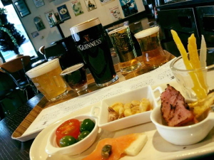 IRISH PUB THE CRAIC�i�N���b�N�j�̃N���t�g�r�[���Ɨ���
