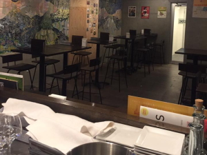 craftbeer creek�i�N���t�g�r�A�E�N���[�N�j�̓X��